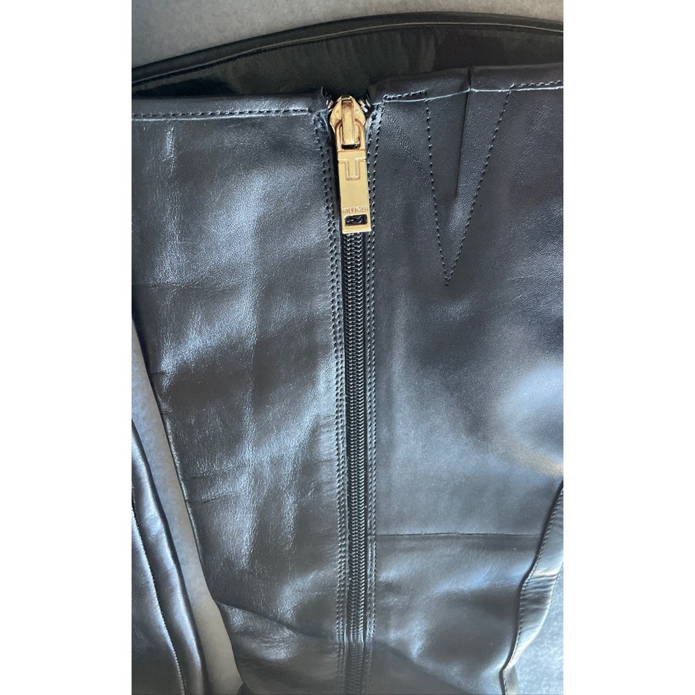 9M TOMMY HILFIGER Women's Dewberry Black Leather Riding Boot Gold Detail - Picture 5 of 13